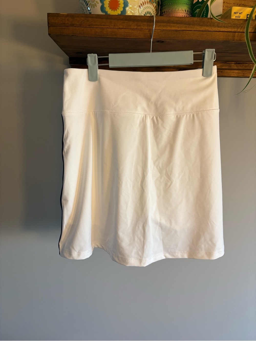 NWT Vineyard Vines Women’s White Skort with Side Stripe